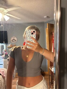 Garage Gray/Muave Ribbed V-Neck Crop Top